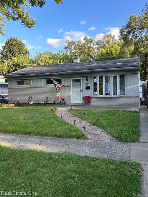 22931 CHAMPAIGN Street Property Photo 1