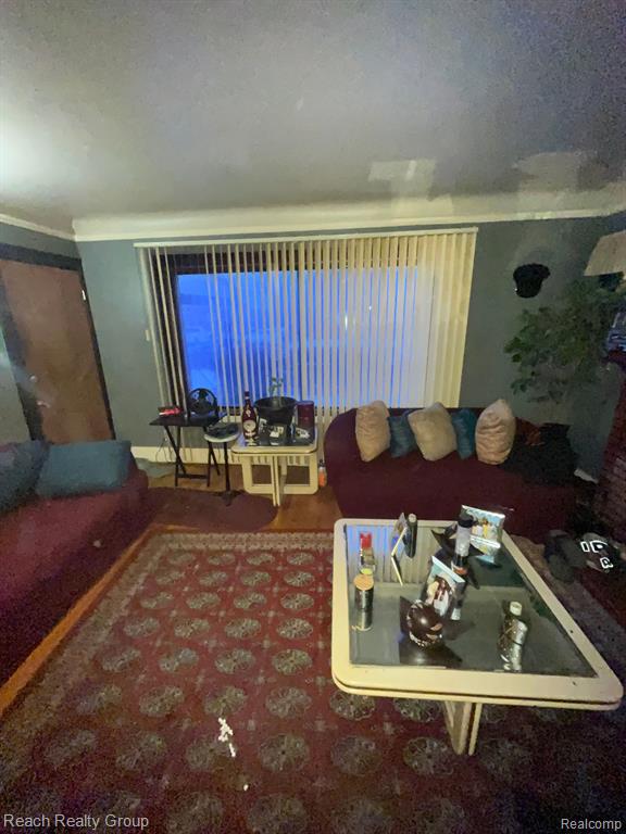 15782 Ohio Street Property Photo 4