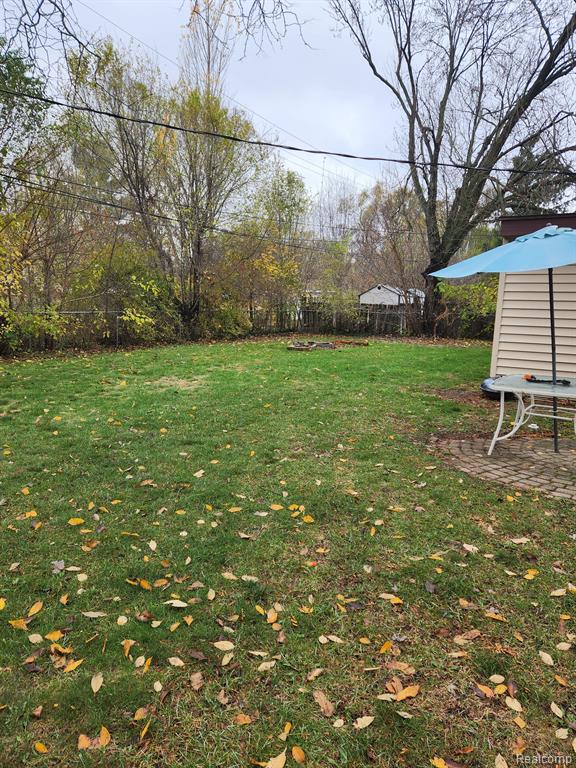 8618 S Robinwood Property Photo 3