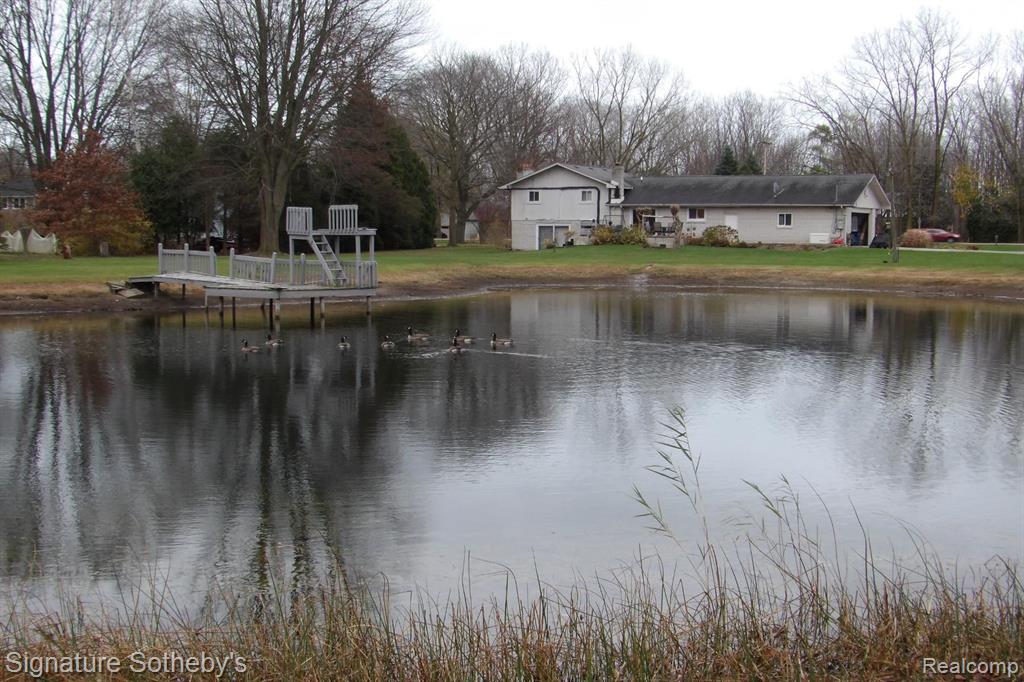 48041 Sugarbush Road Property Photo 2