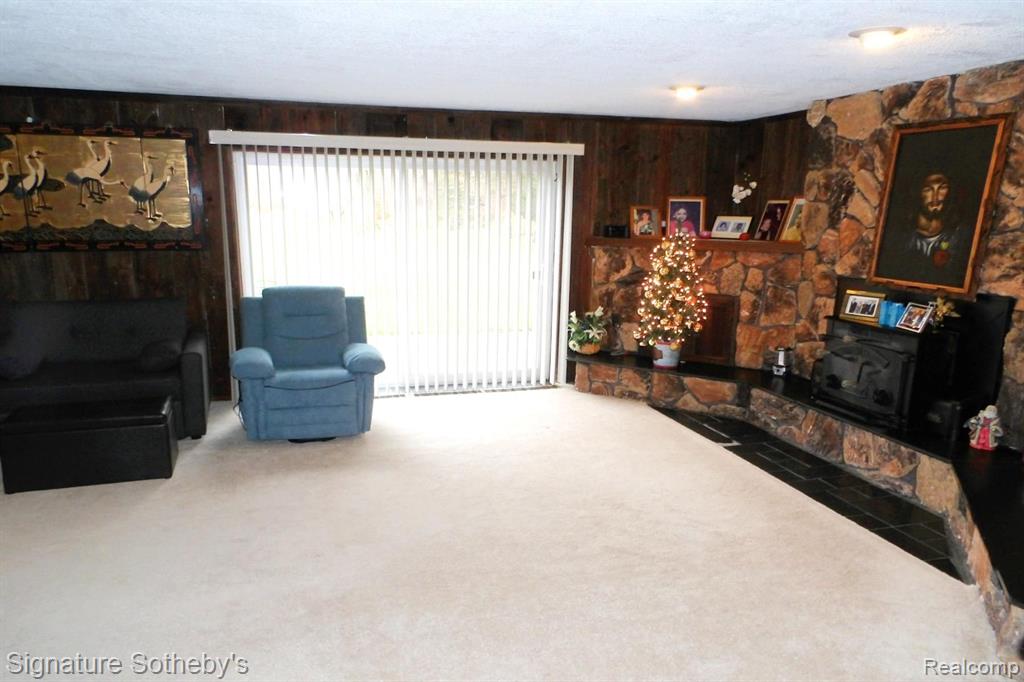 48041 Sugarbush Road Property Photo 4