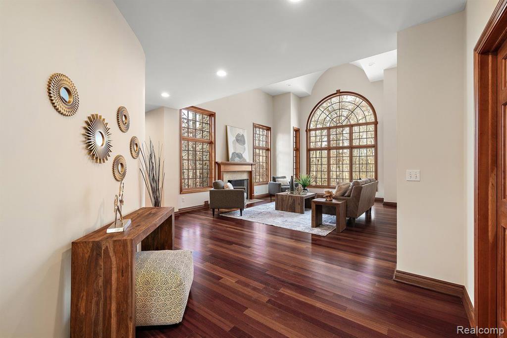 2541 Plum Creek Court Property Photo 32