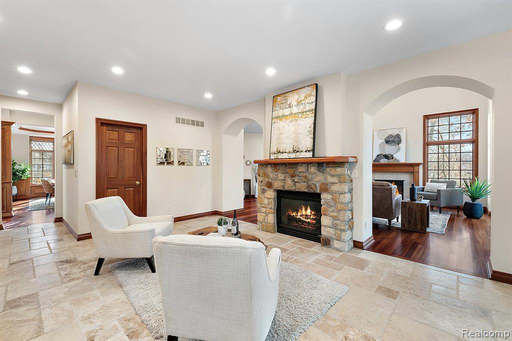 2541 Plum Creek Court Property Photo 38
