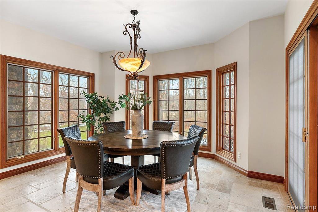 2541 Plum Creek Court Property Photo 41