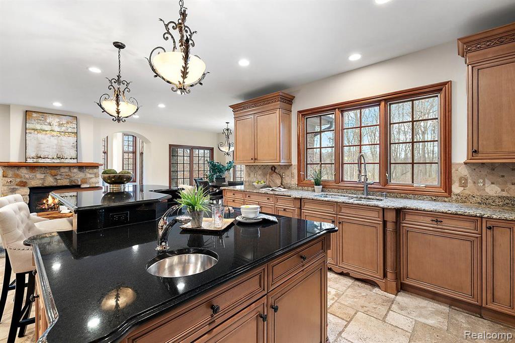2541 Plum Creek Court Property Photo 49