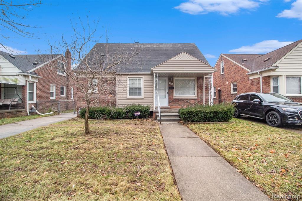 9995 Riverdale Property Photo 1