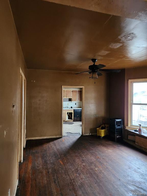 140 Division Street Property Photo 4