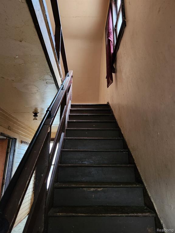 140 Division Street Property Photo 12