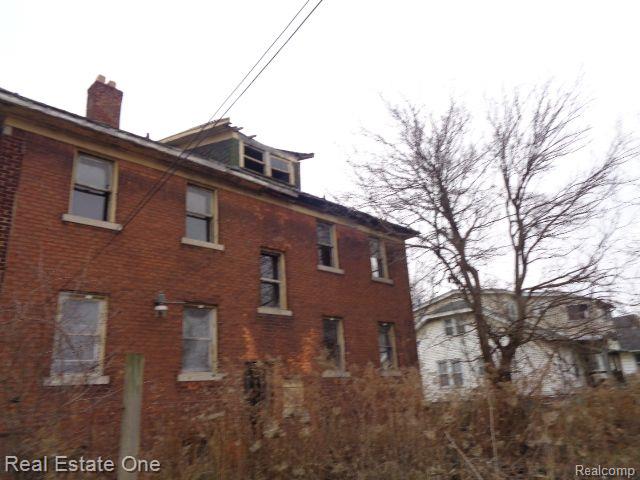 10011 Belleterre Street Property Photo 5