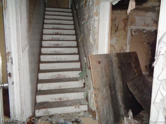 10011 Belleterre Street Property Photo 7