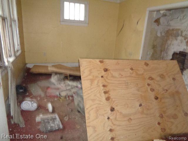 10011 Belleterre Street Property Photo 8