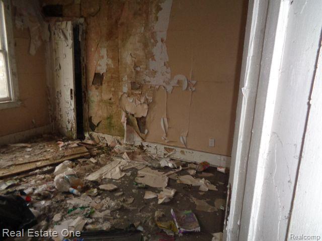 10011 Belleterre Street Property Photo 17