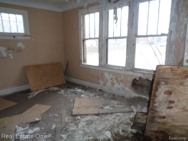 10011 Belleterre Street Property Photo 22