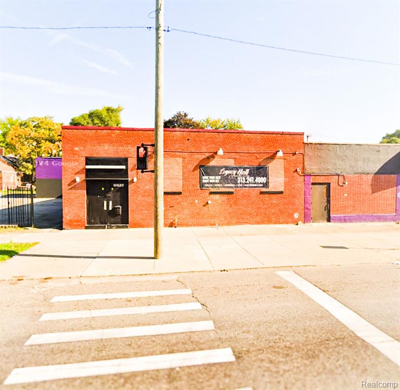 10820 Whittier Street Property Photo 6