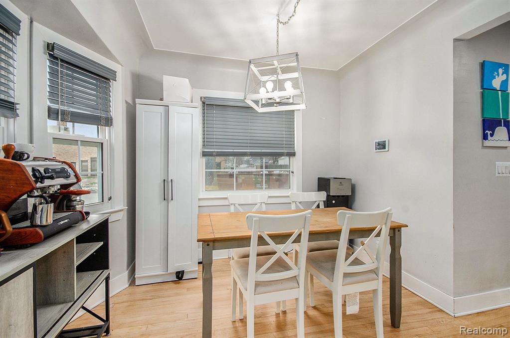 21700 California Street Property Photo 12