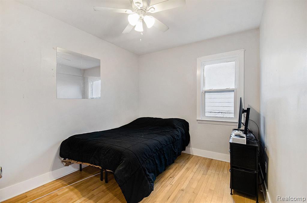 21700 California Street Property Photo 15