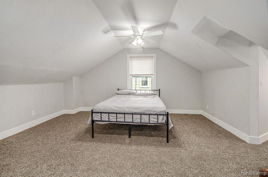 21700 California Street Property Photo 20
