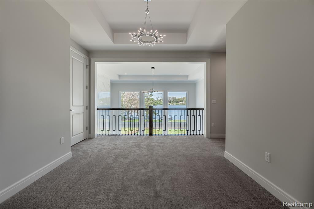 4380 The Heights Boulevard Property Photo 14