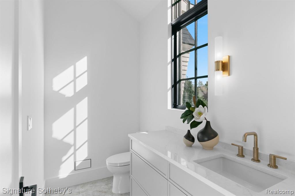 540 Watkins Street Property Photo 24