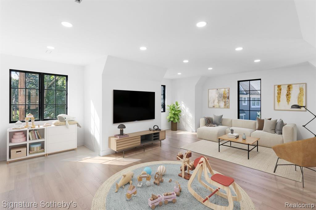 540 Watkins Street Property Photo 32