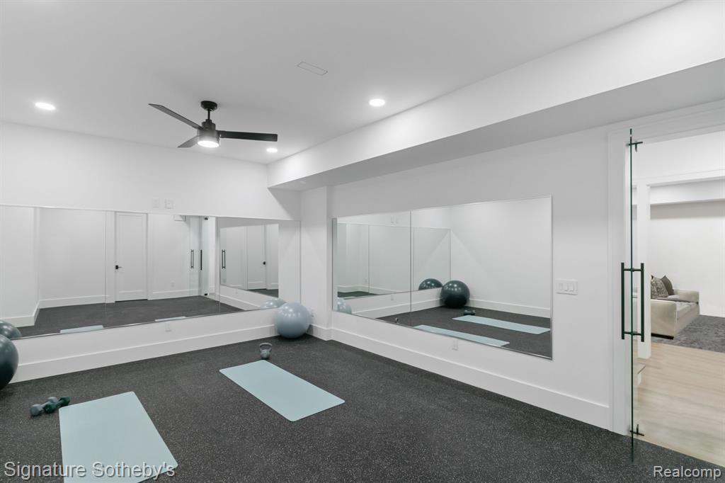 540 Watkins Street Property Photo 37