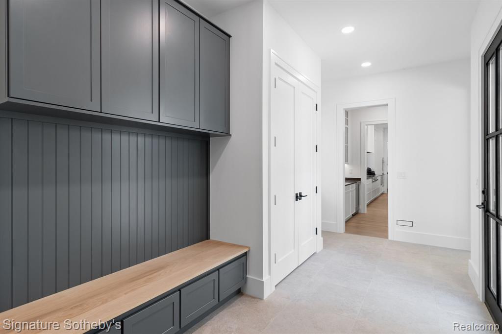 540 Watkins Street Property Photo 40