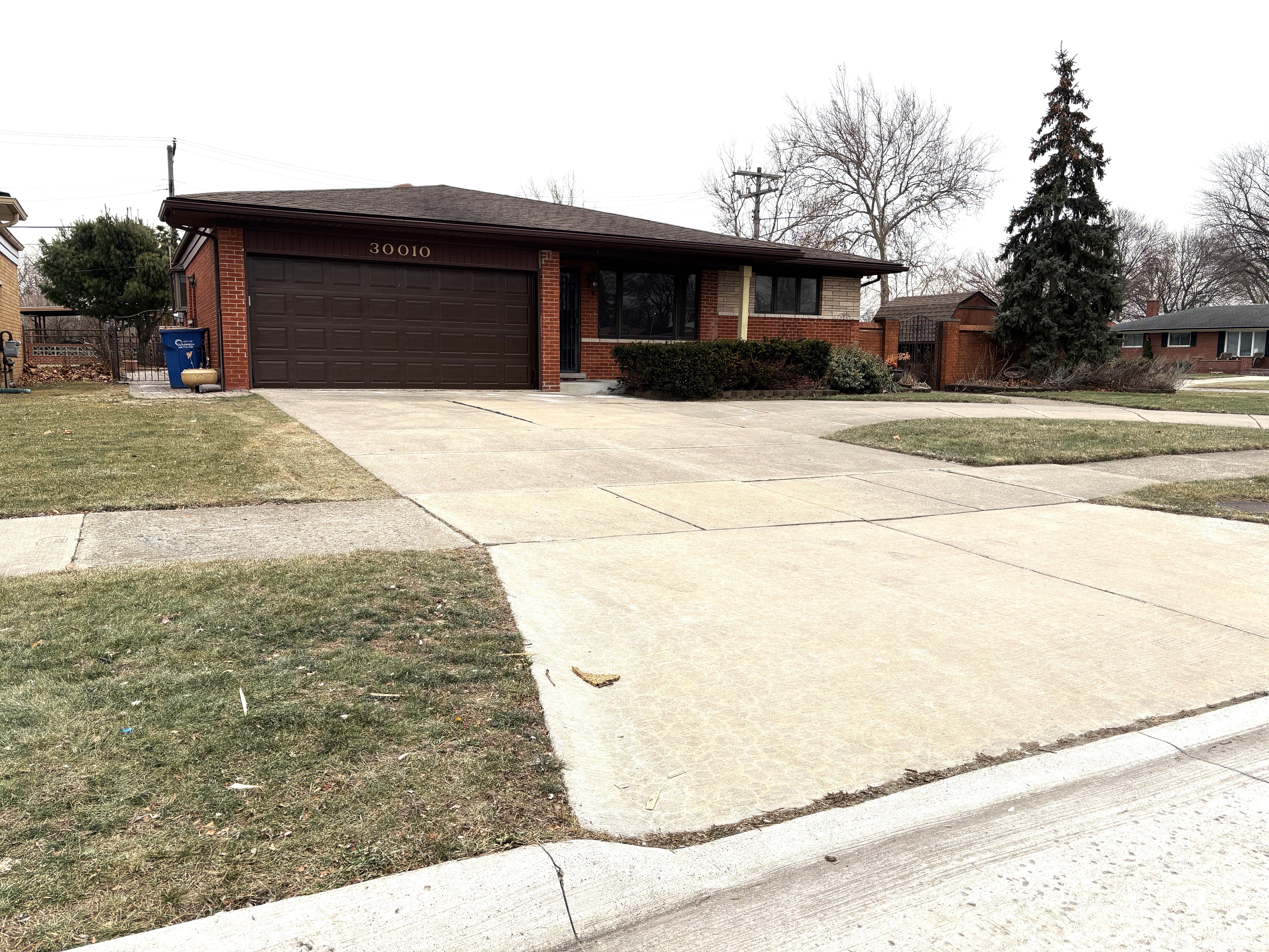 30010 Moulin Avenue Property Photo 1