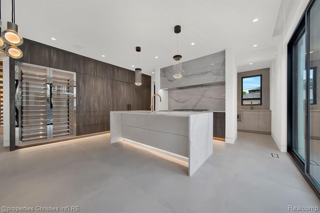 512 George Street Property Photo 14