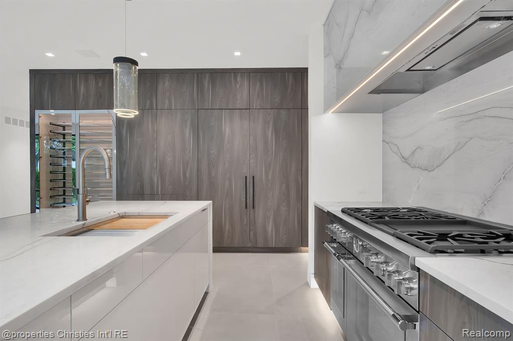 512 George Street Property Photo 17