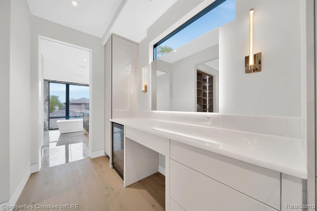 512 George Street Property Photo 27