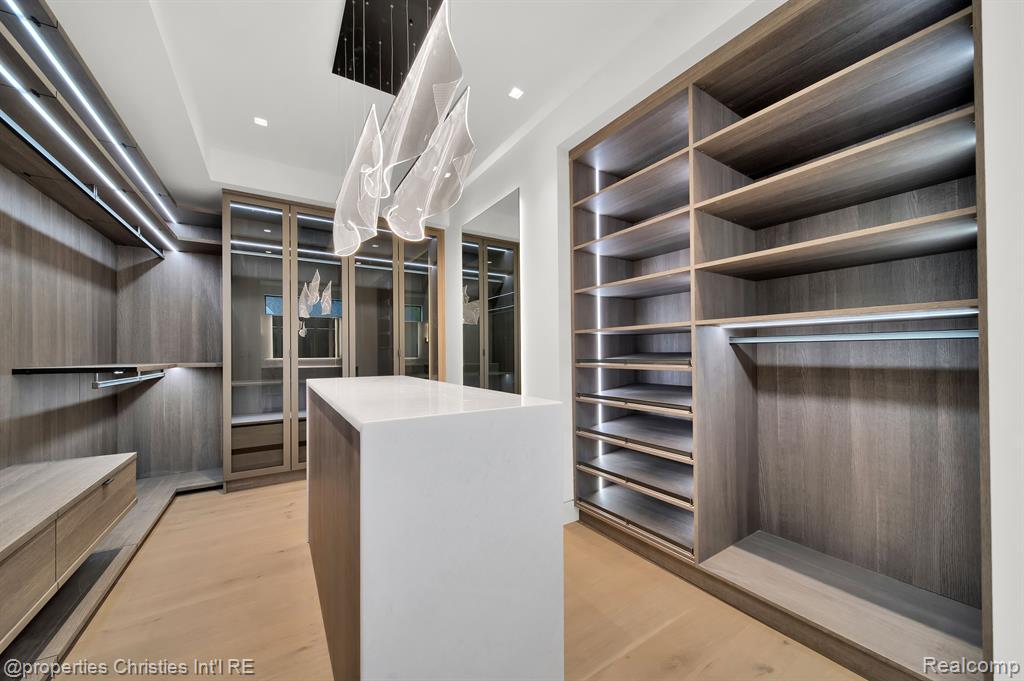 512 George Street Property Photo 33