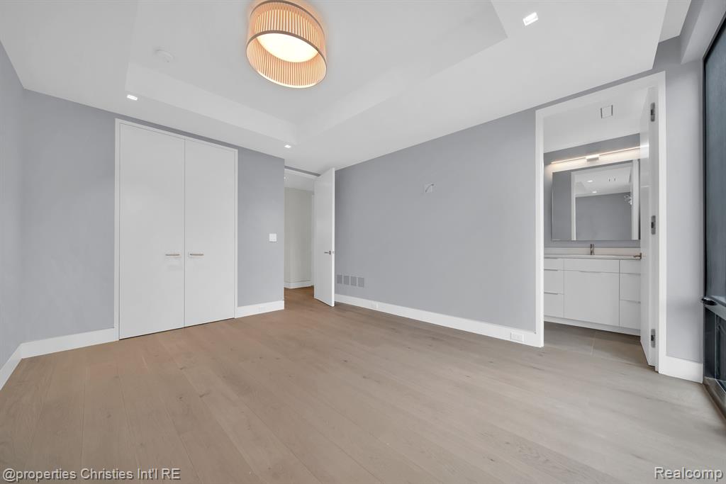 512 George Street Property Photo 39