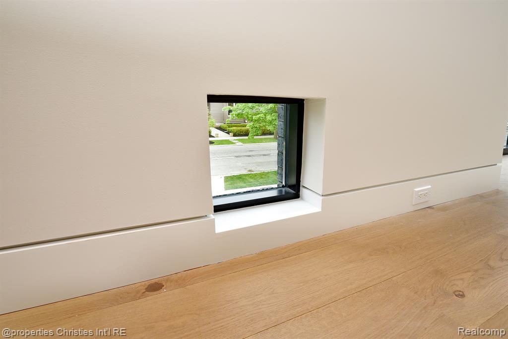 512 George Street Property Photo 54