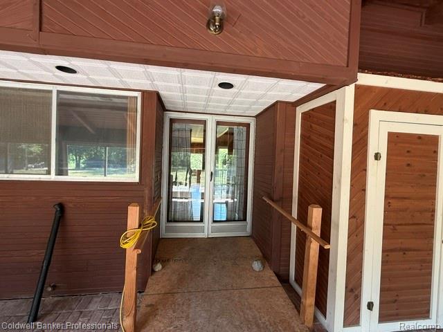 8899 Dwyer Road Property Photo 3