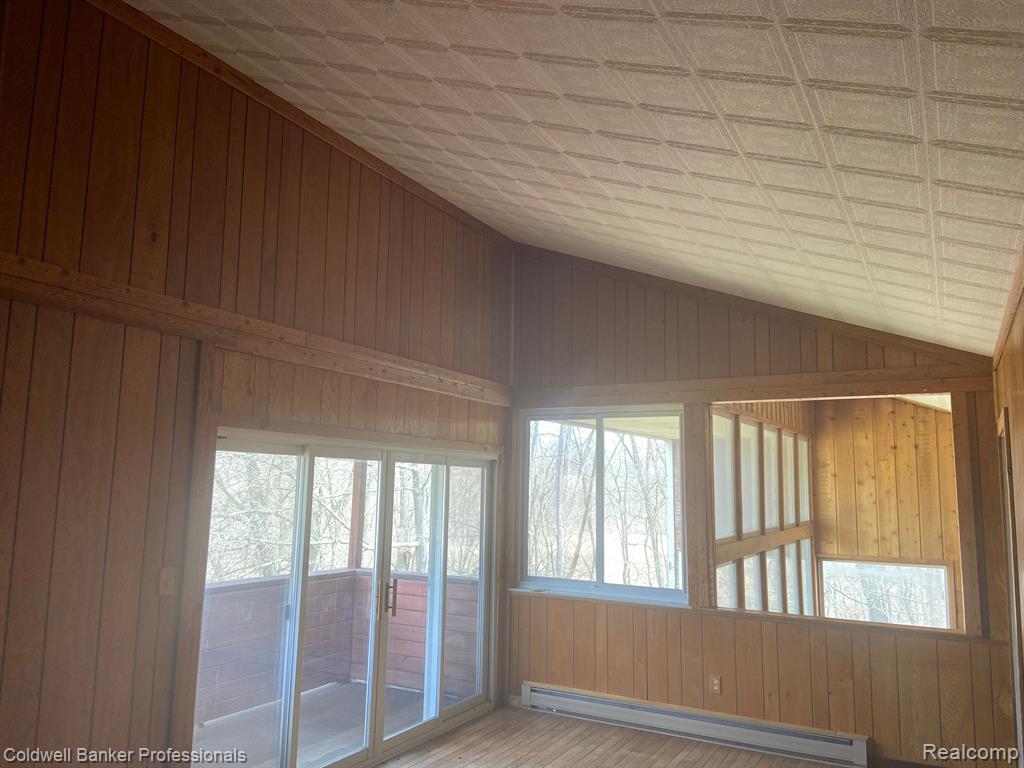 8899 Dwyer Road Property Photo 17