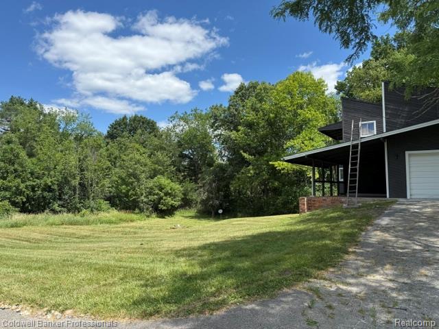 8899 Dwyer Road Property Photo 41