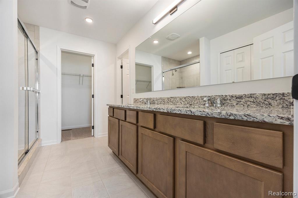 11964 Timber Court Property Photo 9