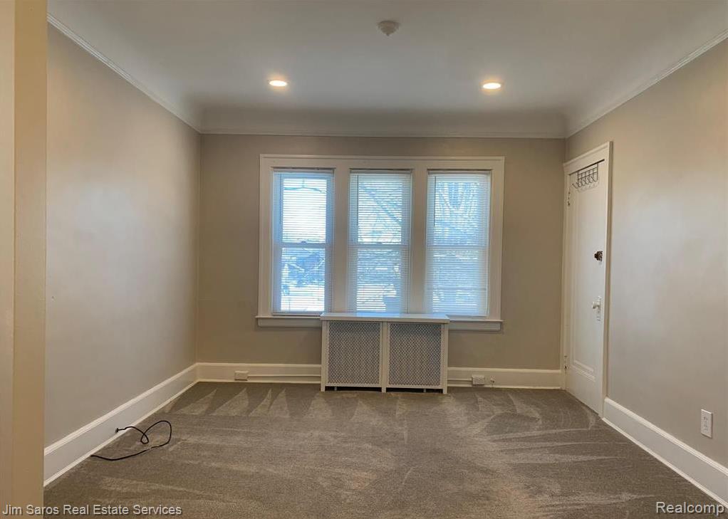 829 Beaconsfield Avenue Property Photo 3