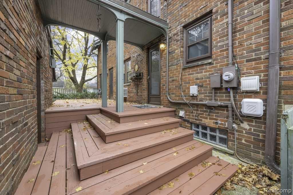 25690 York Road Property Photo 3