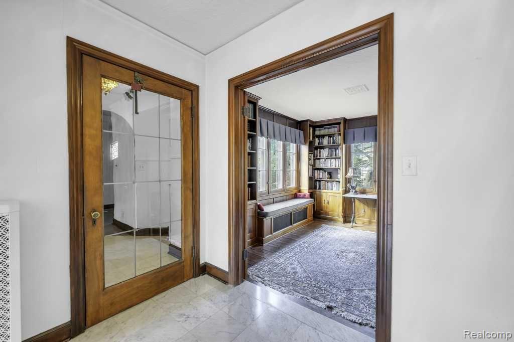 25690 York Road Property Photo 12