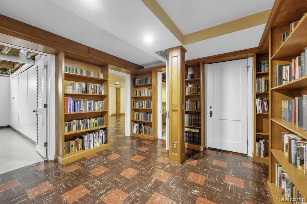 25690 York Road Property Photo 40
