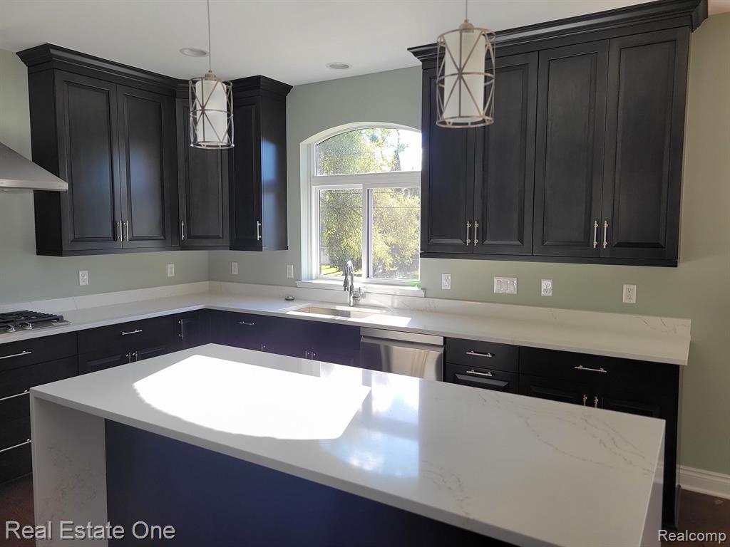 627 Vanderpool Drive Property Photo 8