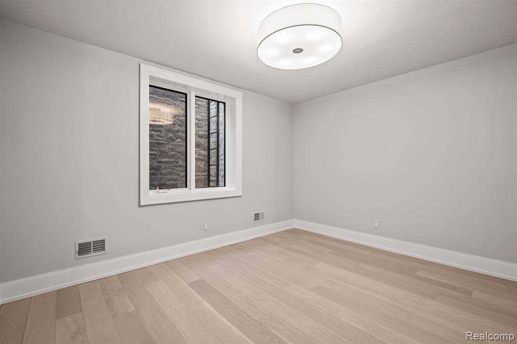1120 Lyonhurst Street Property Photo 54