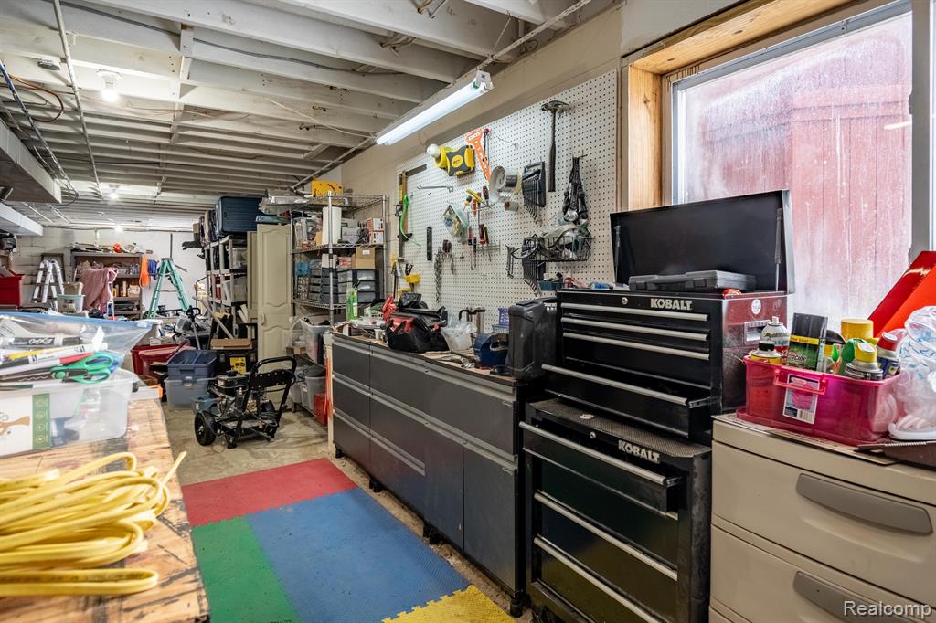 25601 25 Mile Road Property Photo 44