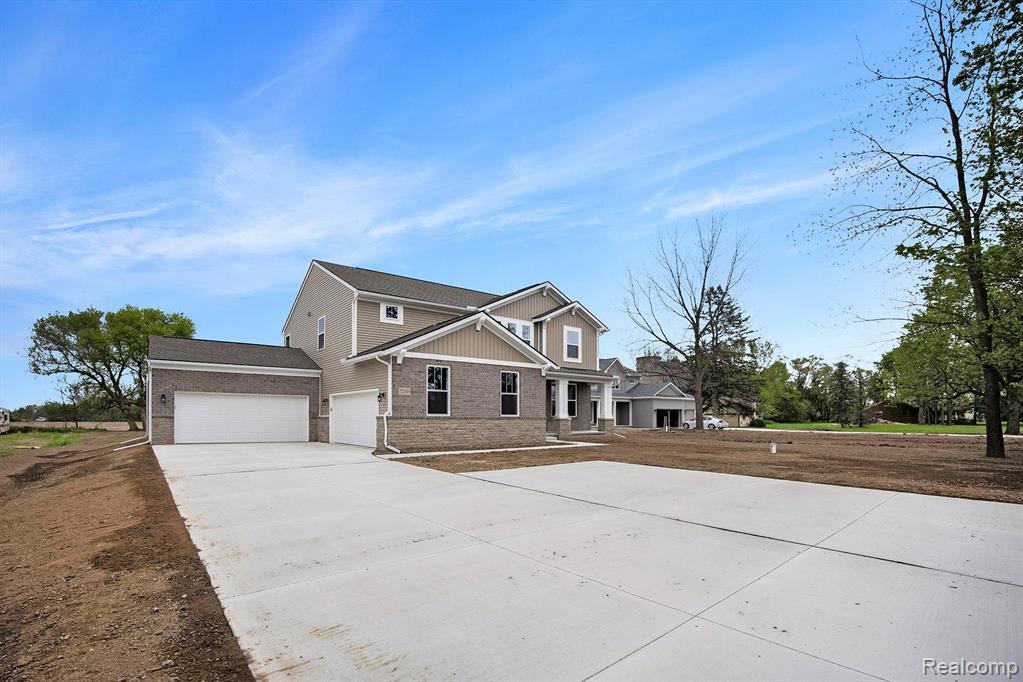 72180 Van Dyke Property Photo 4