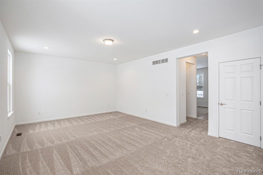 72180 Van Dyke Property Photo 10
