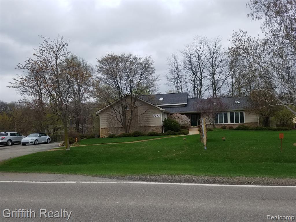 7077 Fieldcrest Drive Property Photo 1
