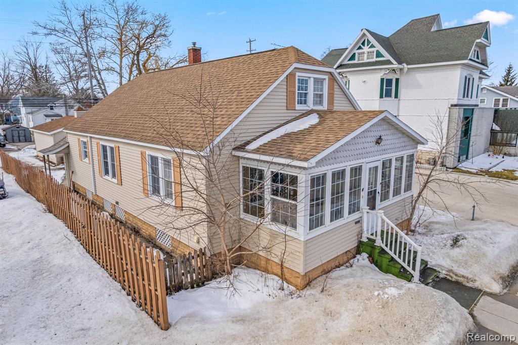 506 W Chisholm Street Property Photo