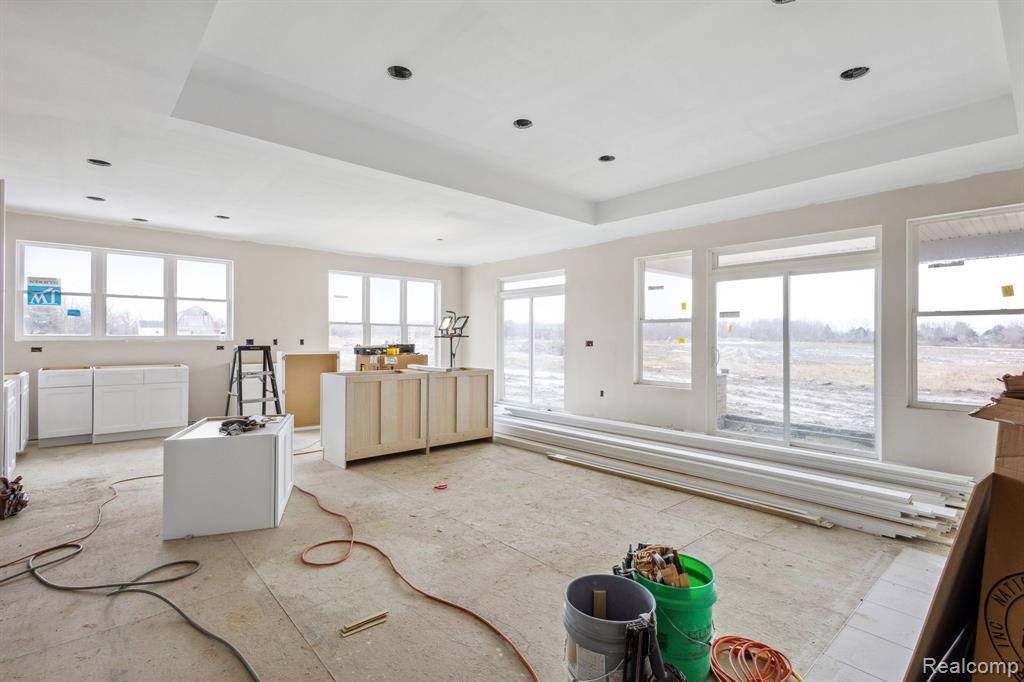 27050 25 Mile Road Property Photo 4