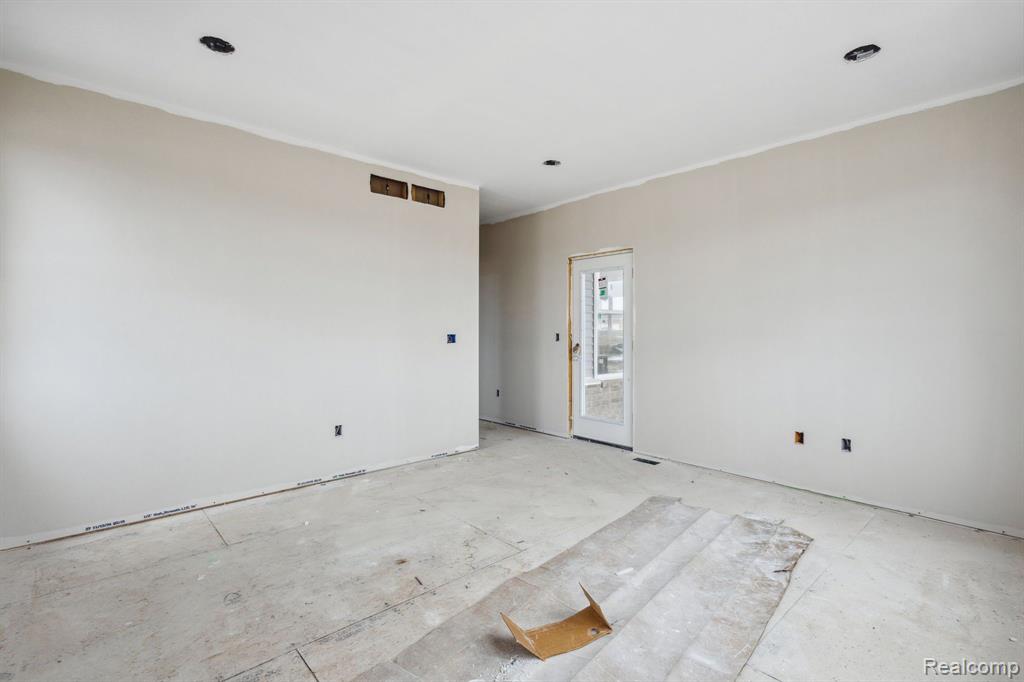 27050 25 Mile Road Property Photo 11
